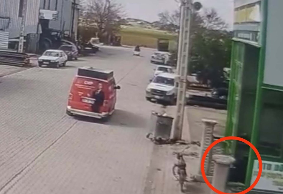 CHP aracı geçerken silahla ateş eden iki kişi tutuklandı - 1