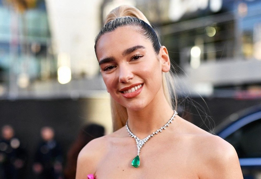 Тексты и переводы песен Dua Lipa (Дуа Липа) на Пазл Инглиш.