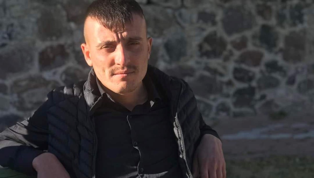 Arkadaşını öldürüp kendini ihbar etti Arkadaşını öldürüp kendini ihbar etti