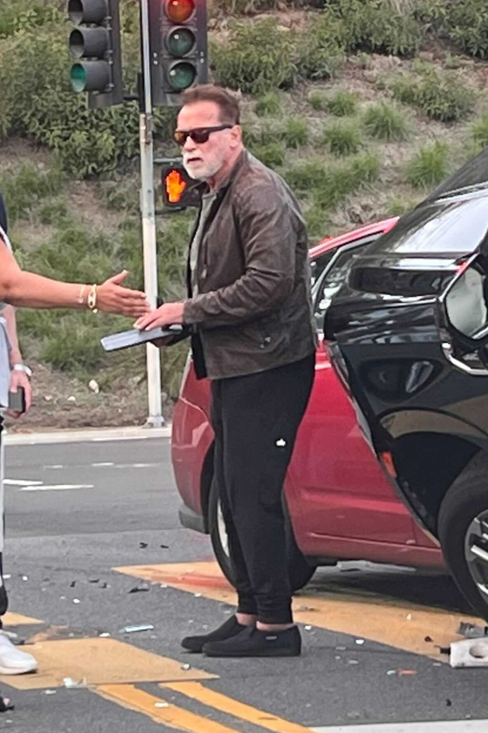Arnold Schwarzenegger trafik kazası geçirdi - 6