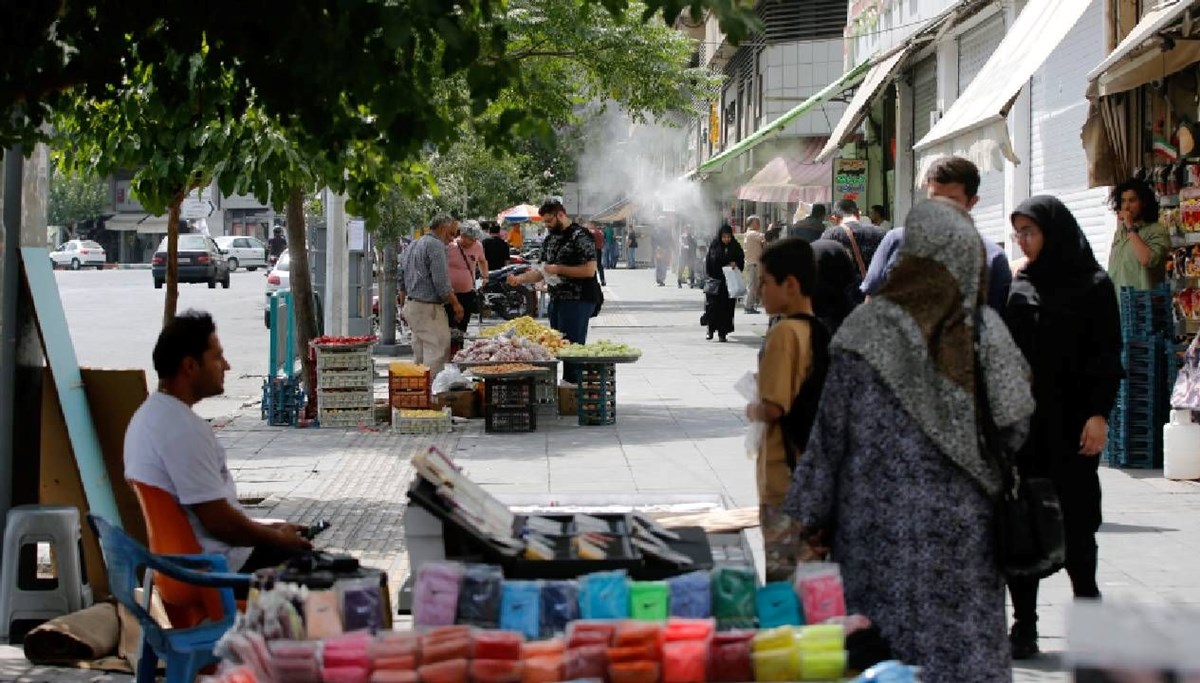Tahran'da hayat normale dönüyor