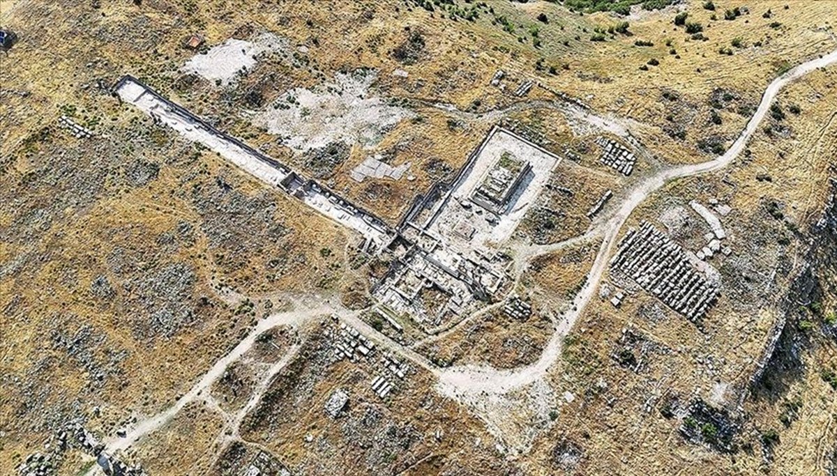 Blaundos Antik Kenti'nde kazı sezonu başladı Blaundos Antik Kenti'nde kazı sezonu başladı
