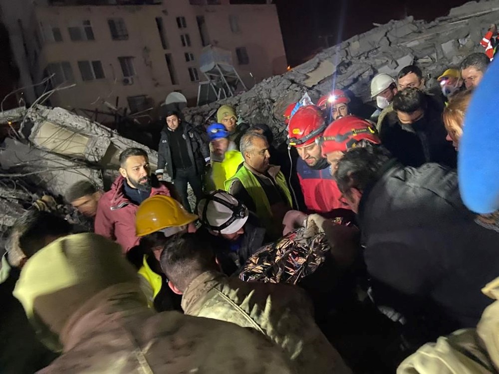Deprem bölgesinden mucize kurtuluşlar - 76