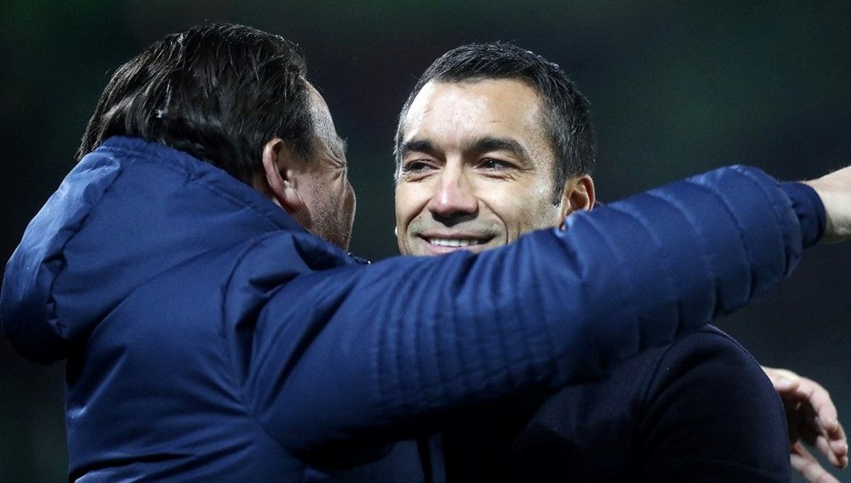 NAC Breda'dan Beşiktaş'a Jean-Paul van Gastel cevabı NAC Breda'dan Beşiktaş'a Jean-Paul van Gastel cevabı