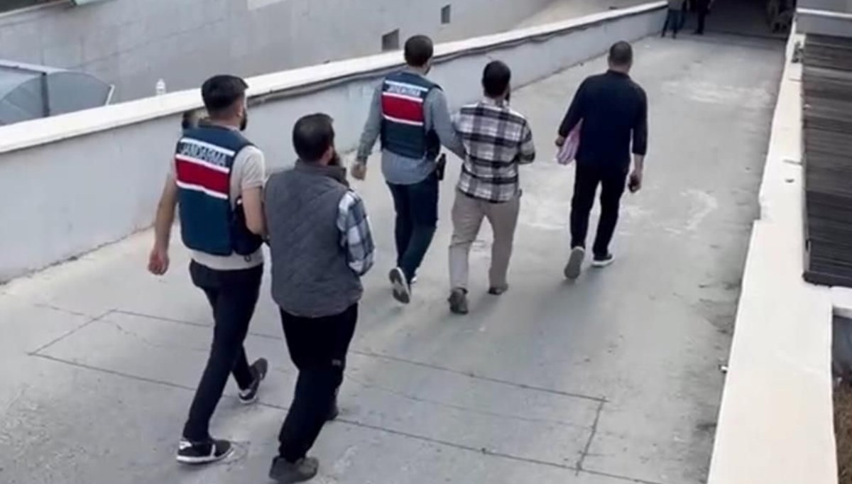 Mersin'de DAEŞ operasyonu Mersin'de DAEŞ operasyonu