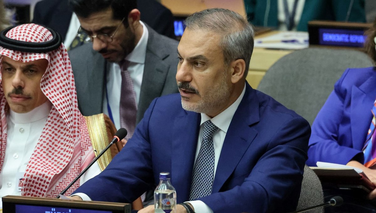 Bakan Fidan: Filistinli kardeşlerimizi açlığa ve katliama mahkum etmeyeceğiz Bakan Fidan: Filistinli kardeşlerimizi açlığa ve katliama mahkum etmeyeceğiz