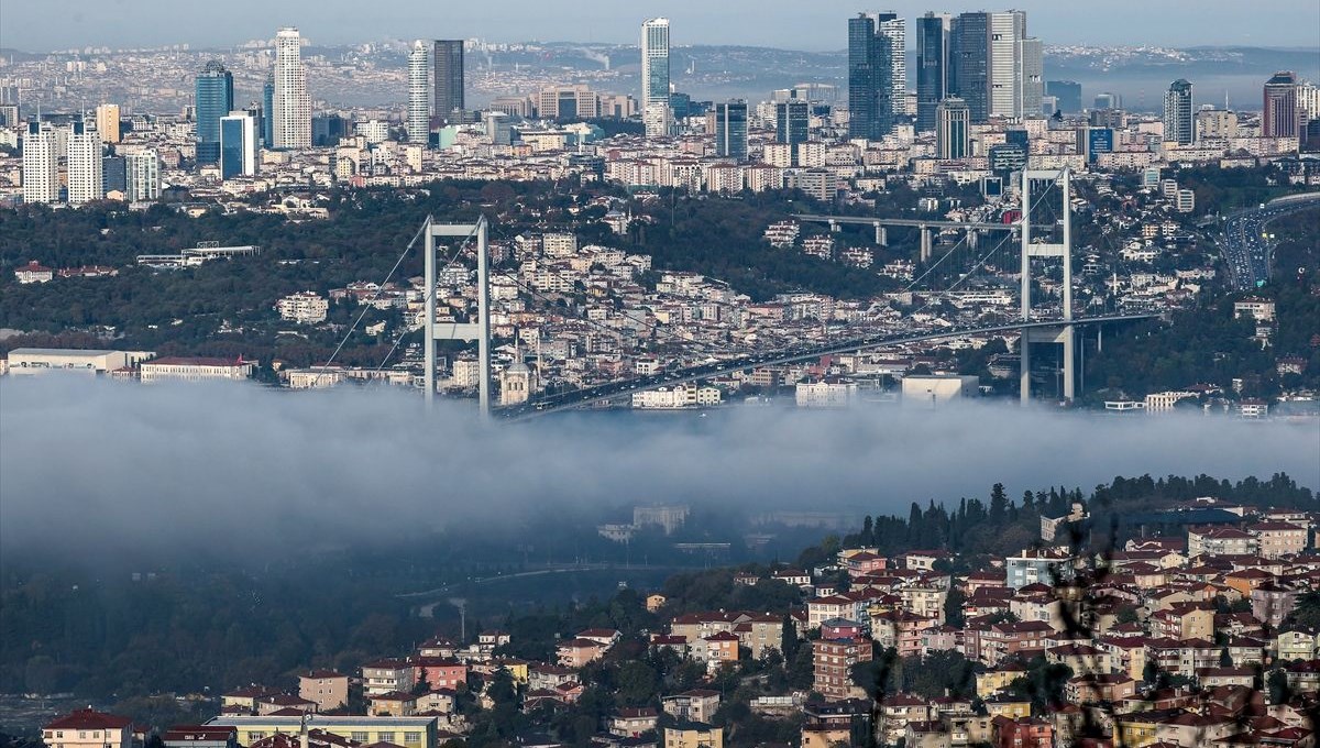 İstanbul'da yoğun sis etkili oldu