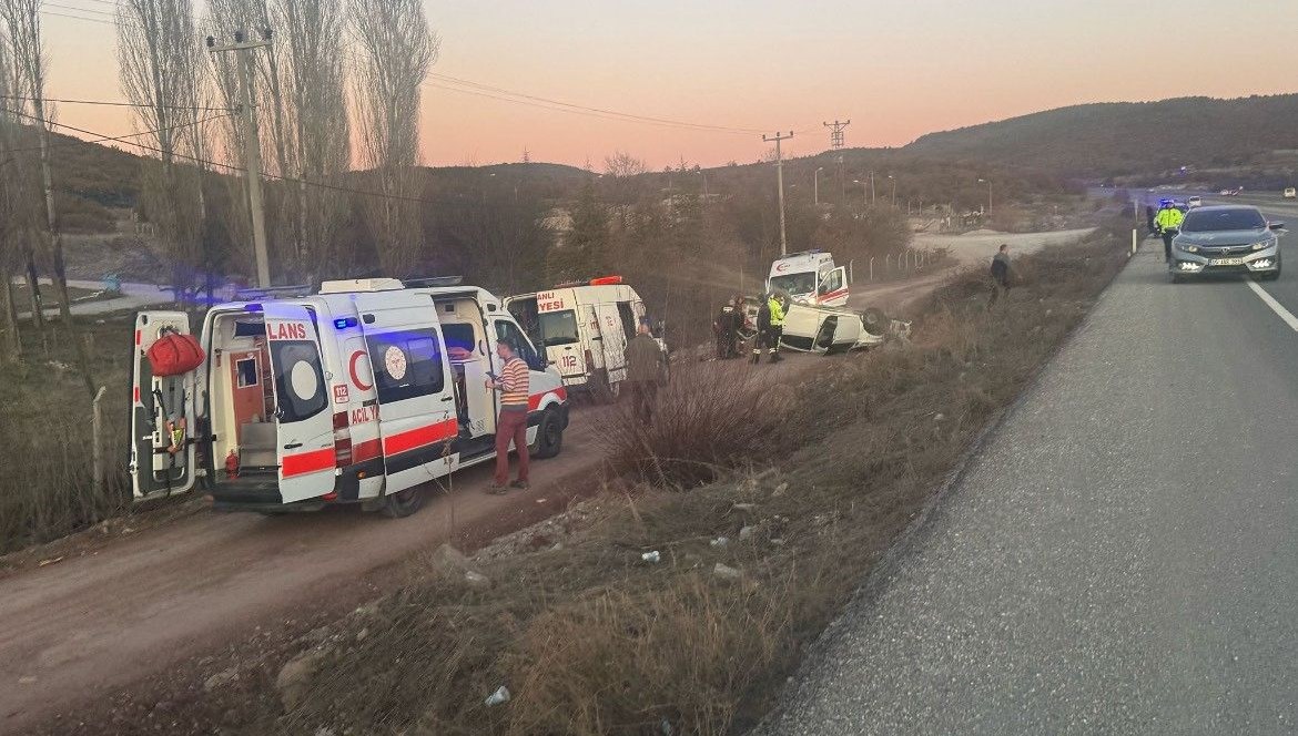 Tavşanlı'da trafik kazası: 2 yaralı