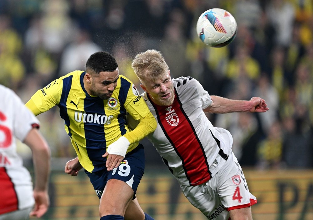 Fenerbahçe - Samsunspor maçının en çok konuşulan pozisyonu için fikir ayrılığı: Penaltı mı değil mi? - 1