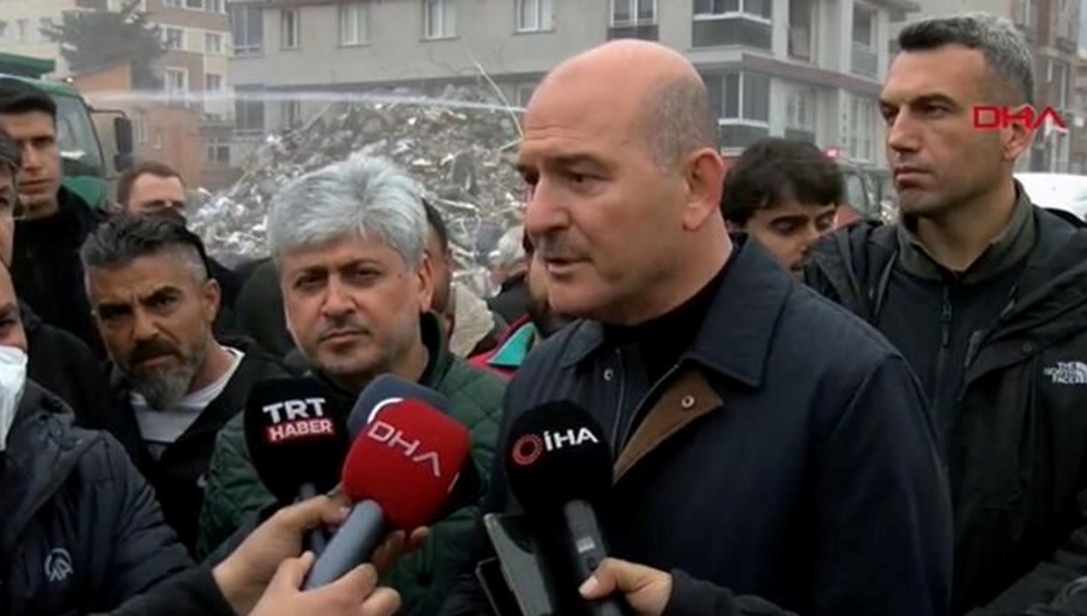 Bakan Soylu'dan Kılıçdaroğlu'na yanıt: Bugün flama günü değil Bakan Soylu'dan Kılıçdaroğlu'na yanıt: Bugün flama günü değil