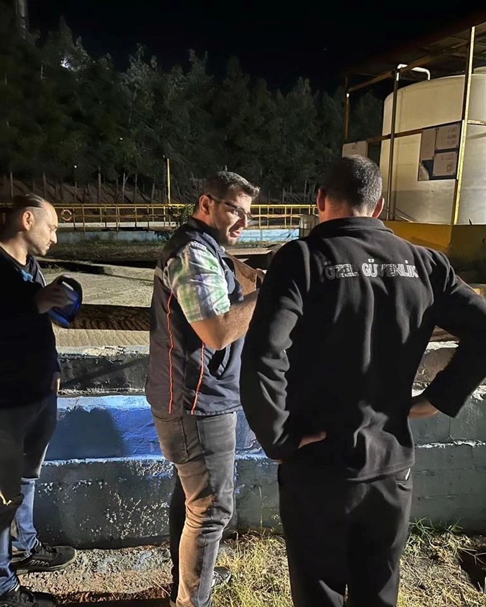 Kötü koku ekipleri alarma geçirdi - 5