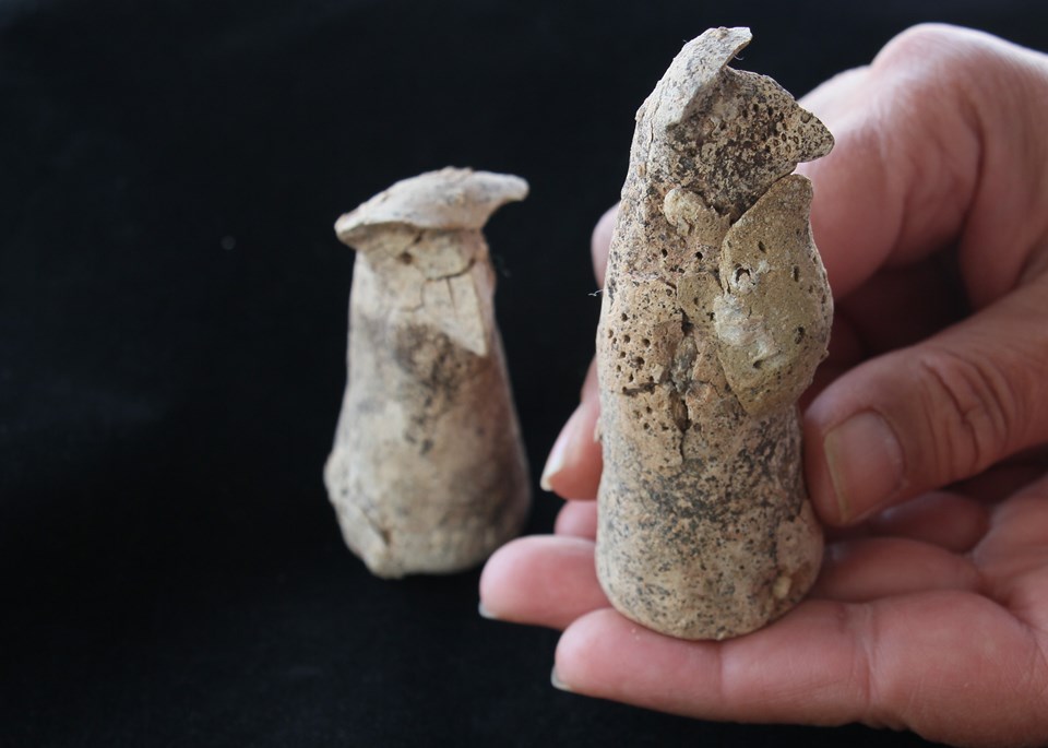 İzmir'deki kazılarda milattan önce 5 bin 700 yılına ait figürinler bulundu - 2