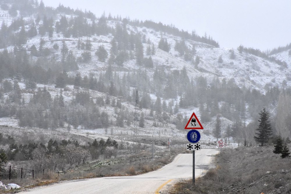 Türkiye soğuk havanın etkisinde: Birçok ilde kar yağışı var - 13