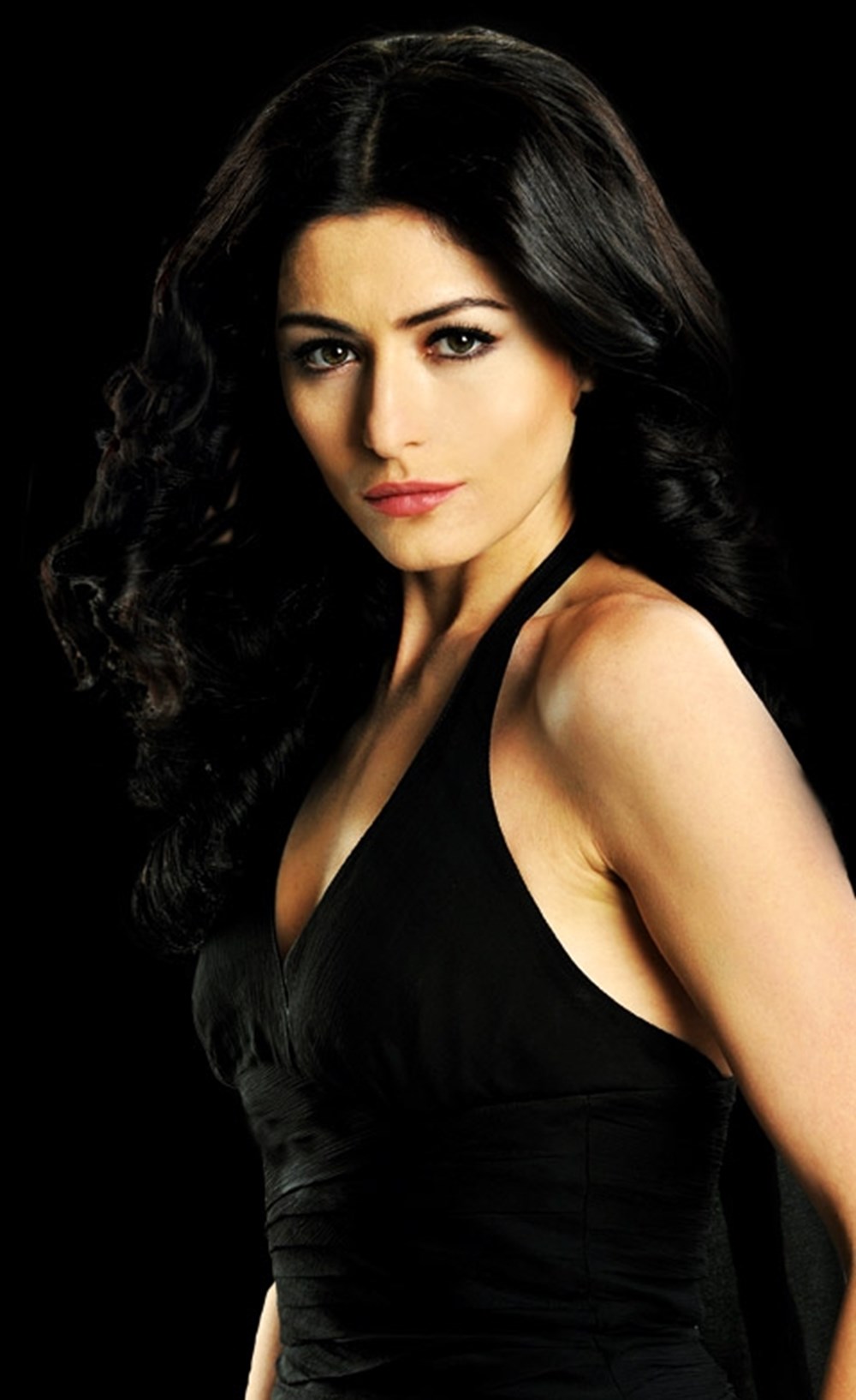 Nilgün Belgün takipçilerini geçmişe götürdü: Bu fotoğraf Marmaris'te çekildi (Ünlülerin çocukluk ve gençlik halleri) - 362