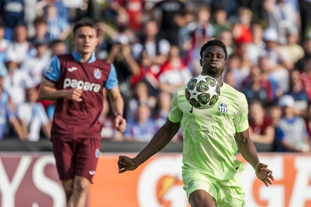 Teşekkürler çocuklar: Trabzonspor U19, Gençlik Ligi'nde 2. oldu 78 jPd6ciT4NU2FNfYN lIbpQ