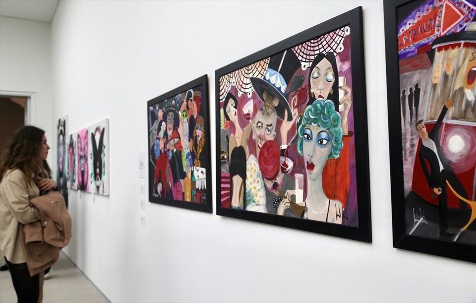 Londra'da 21 sanatçıya ait 100'den fazla Türk sanat eseri sanatseverlerle buluştu - 1
