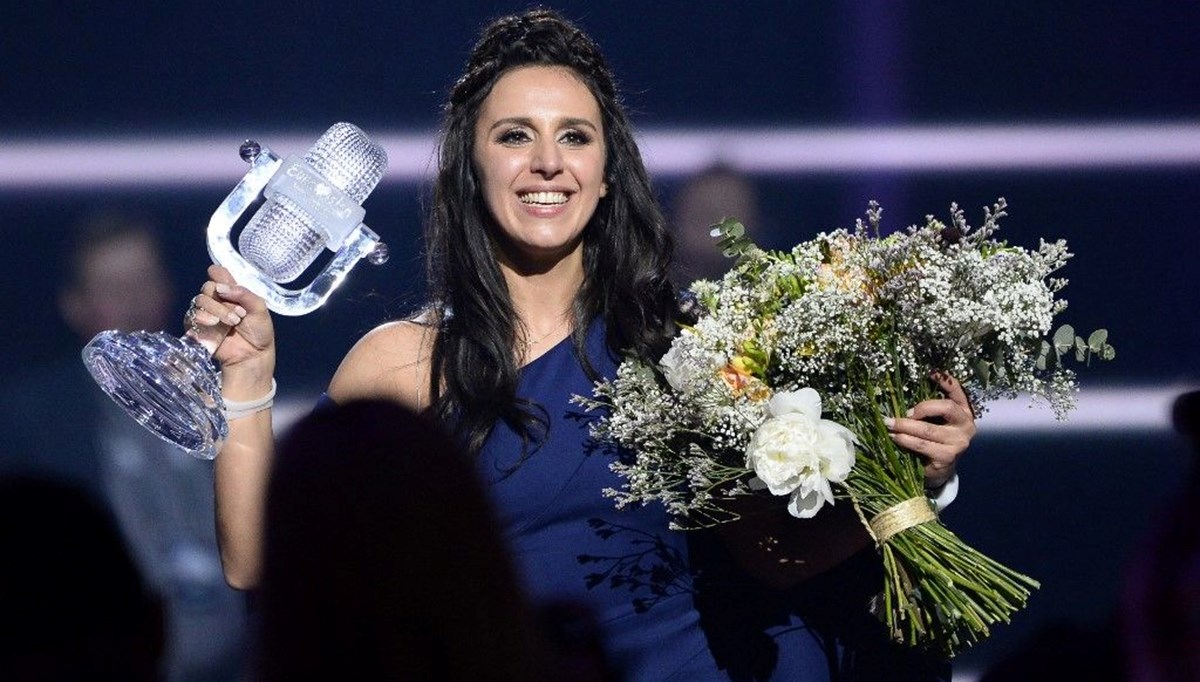 Ukraynalı Eurovision birincisi Jamala arananlar listesinde Ukraynalı Eurovision birincisi Jamala arananlar listesinde