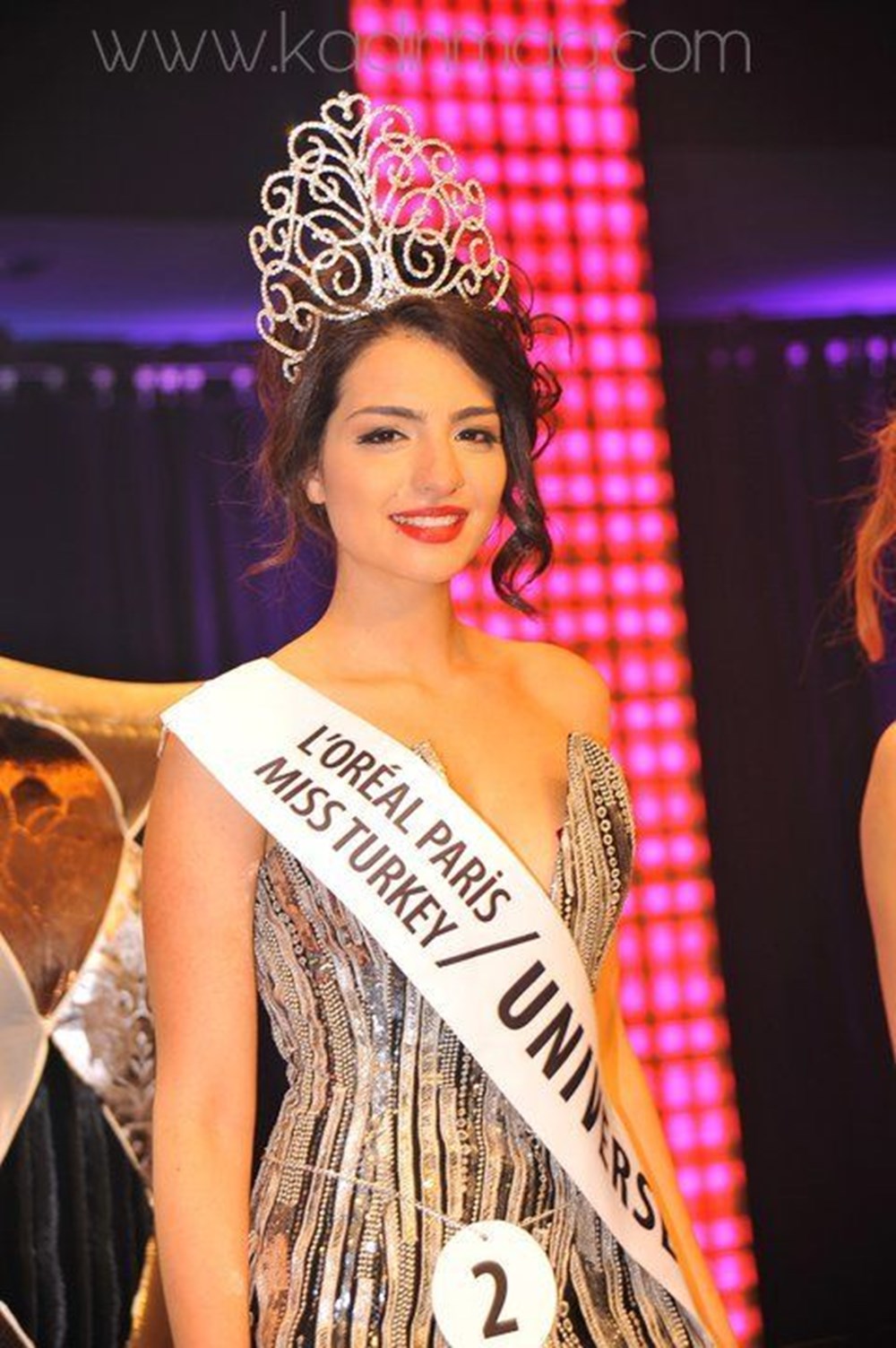 Simay Rasimoğlu Miss Turkey seçildi (Geçmişten bugüne Türkiye güzelleri