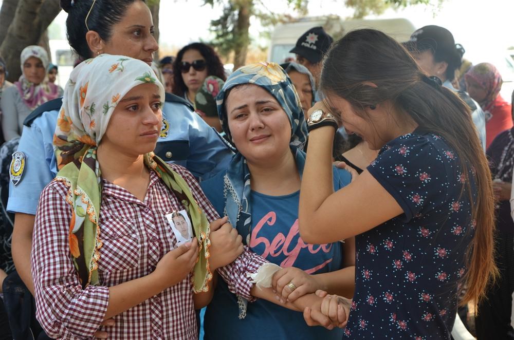 Şehit polise son veda - 1