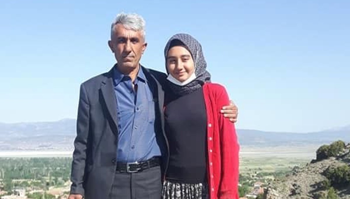 Üniversiteli Mine Nur'un acı ölümü: Kaza sırasında babasıyla telefonda konuşuyormuş Üniversiteli Mine Nur'un acı ölümü: Kaza sırasında babasıyla telefonda konuşuyormuş