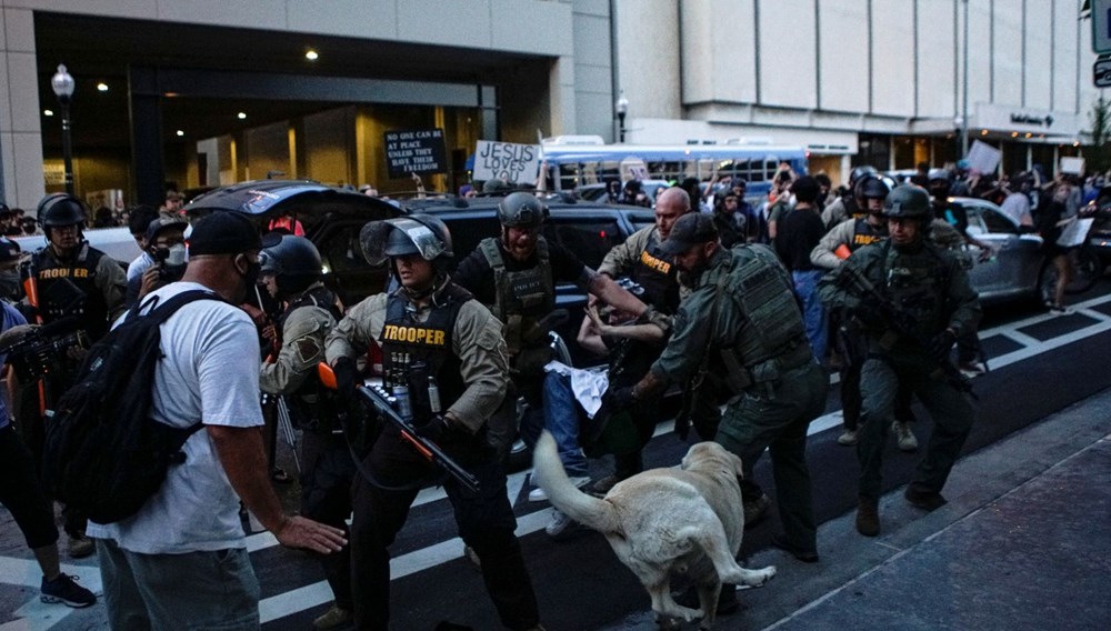 Trump'ın mitingi sonrası onlarca görevliye karantina - 10