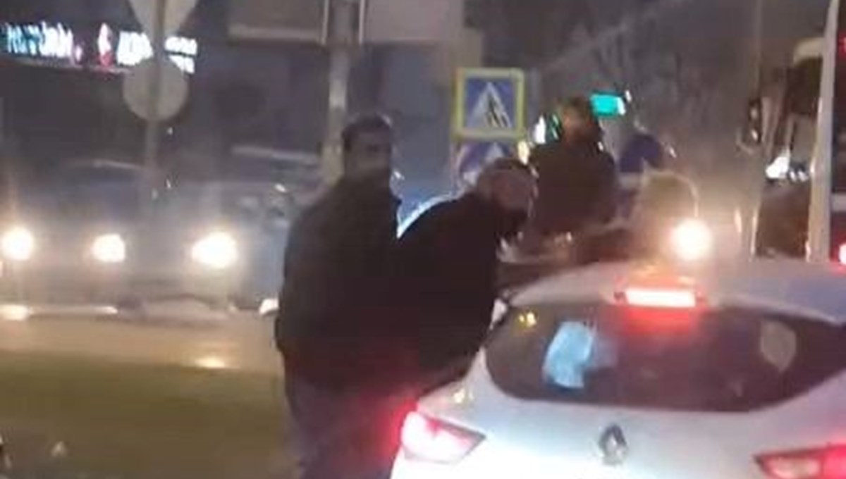 Bursa'da halk otobüsü şoförünü işinden eden tartışma Bursa'da halk otobüsü şoförünü işinden eden tartışma