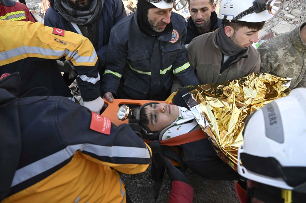 Mucize kurtuluşlar: Depremin 9. gününde arama kurtarma çalışmaları sürüyor - 10