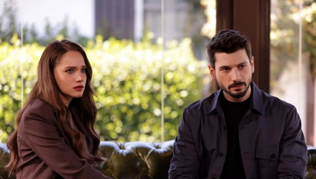 Miray Daner Hudutsuz Sevda'dan ayrılıyor mu?