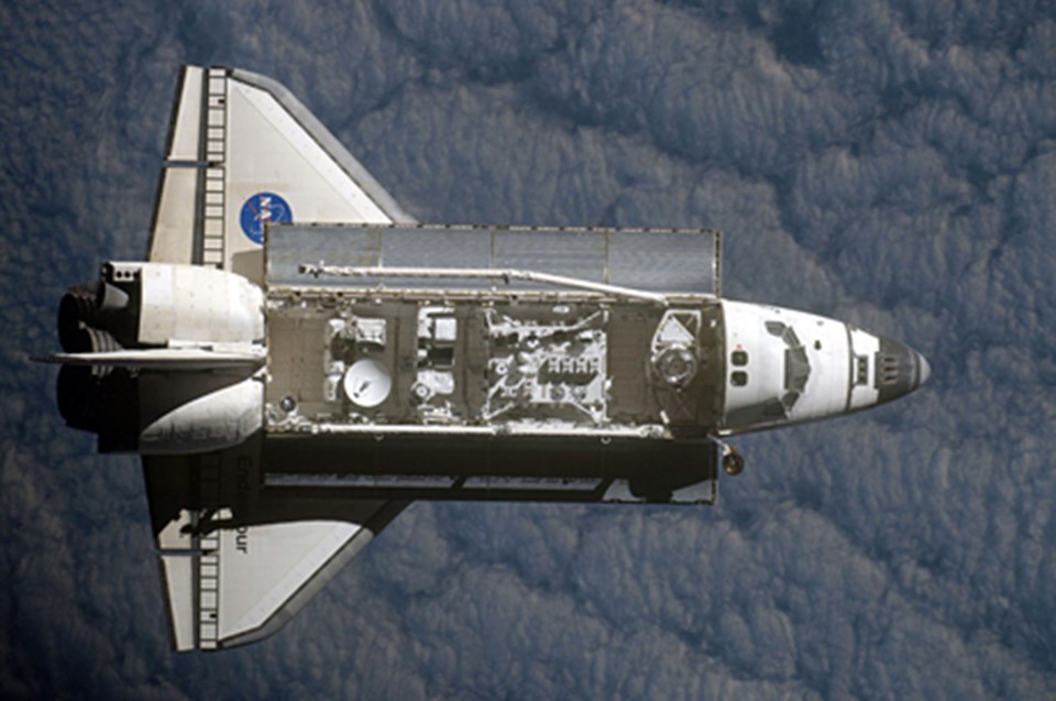 Endeavour'da ilk uzay yürüyüşü - 1
