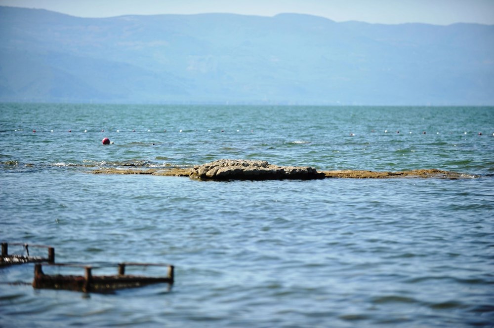 Sular çekilince 2 bin yıllık bazilikanın bir kısmı gün yüzüne çıktı - 9