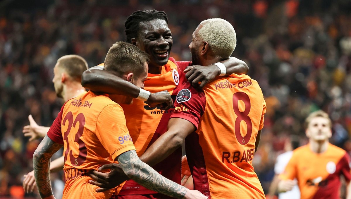 Galatasaray, Karagümrük'ü 2 golle geçti