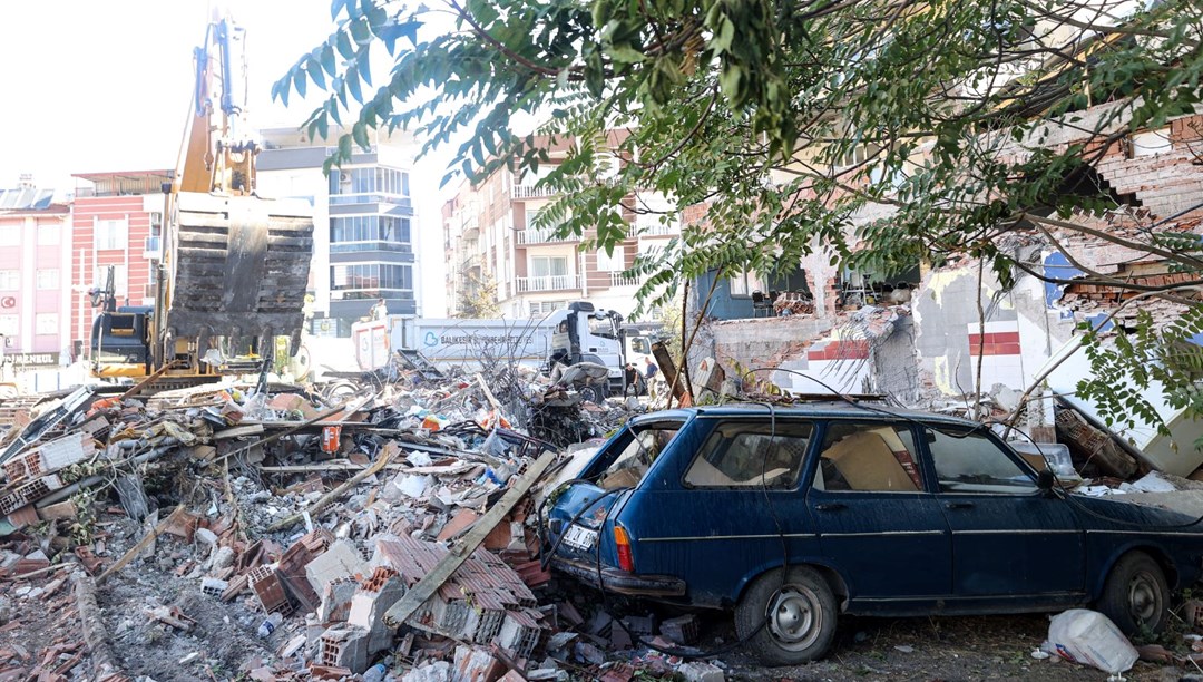 Balıkesir'de artçı sarsıntılar devam ediyor