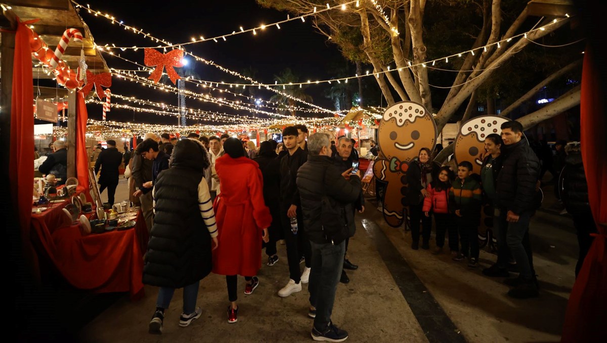 Yeni yıl tüm yurtta coşkuyla kutlandı