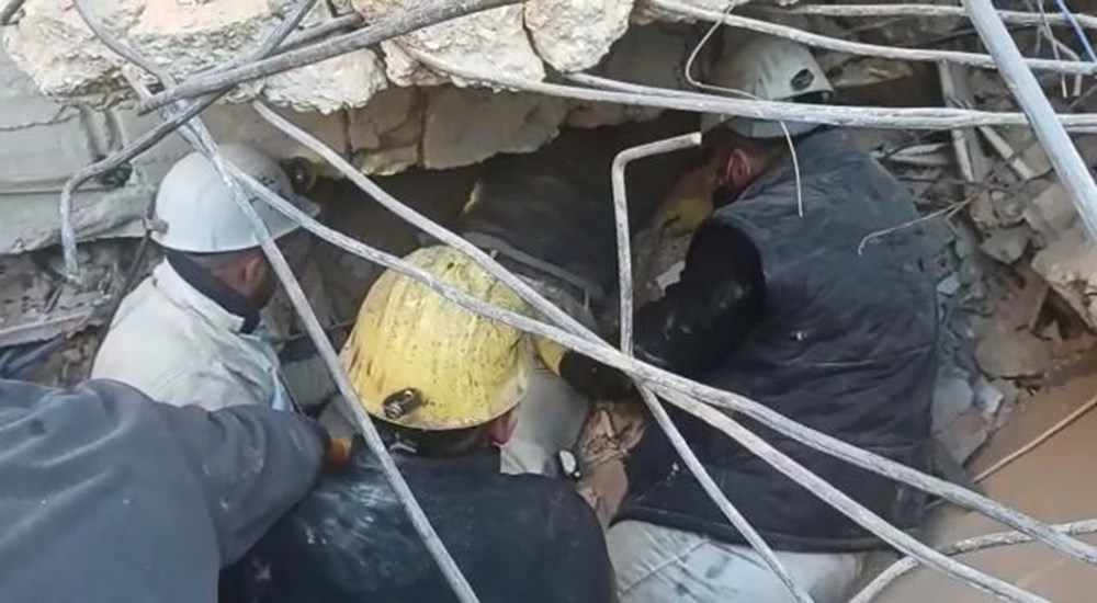 Mucize kurtuluşlar: Depremin 9. gününde arama kurtarma çalışmaları sürüyor - 40