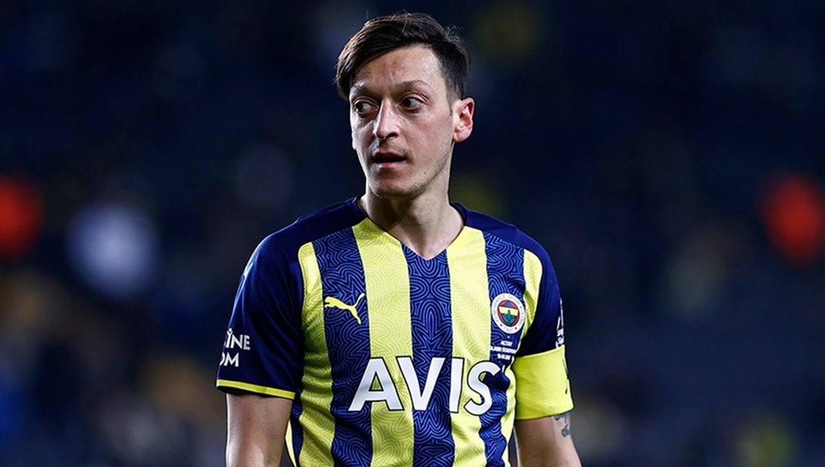 Futbolu bırakıyor mu? Mesut Özil'den açıklama