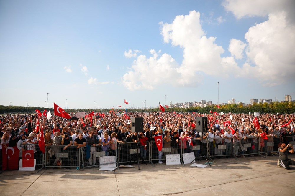 Aşı karşıtları miting yaptı: İşte kareler - 16