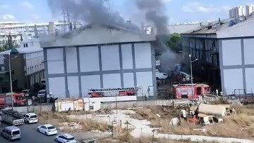 İstanbul'da sanayi sitesinde yangın