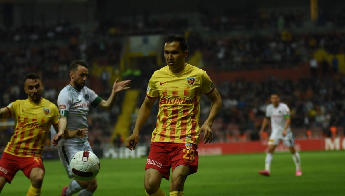 Kayserispor, Otabek Shukurov ile yollarını ayırdı