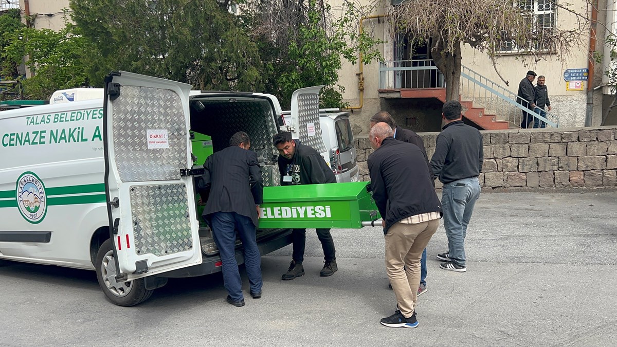 Reyhan bugün son yolculuğuna uğurlanacak Reyhan bugün son yolculuğuna uğurlanacak