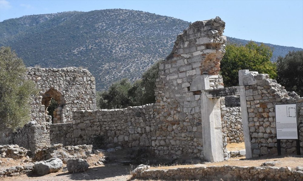 Beçin Antik Kenti'ndeki kazılarda bulunan oyuncaklar Roma ve Türk dönemine ışık tutuyor - 11