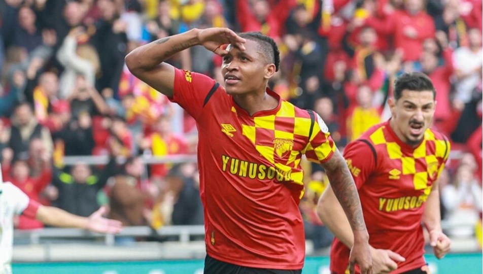 Süper Lig'de parladı, Bundesliga takımlarını peşine taktı: Göztepe'de Romulo derken sürpriz isme kanca