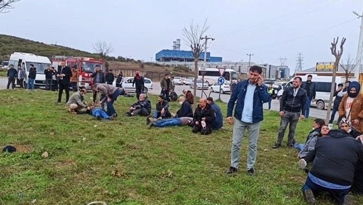İşçi servisi TIR'la çarpıştı: İkisi ağır 24 yaralı