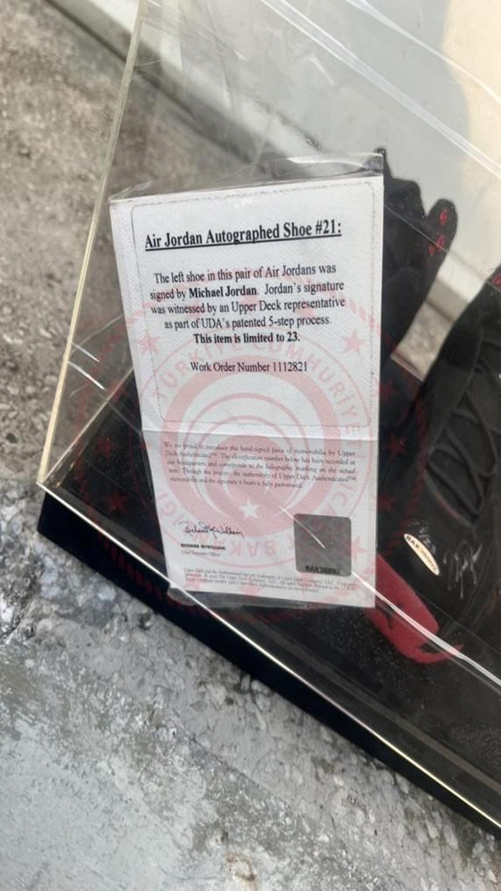 Ticaret Bakanlığı’ndan satılık Michael Jordan imzalı ayakkabı - 3