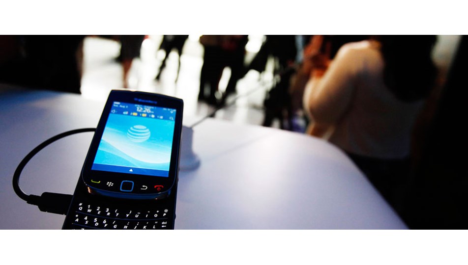 Türkiye'den de Blackberry'ye inceleme