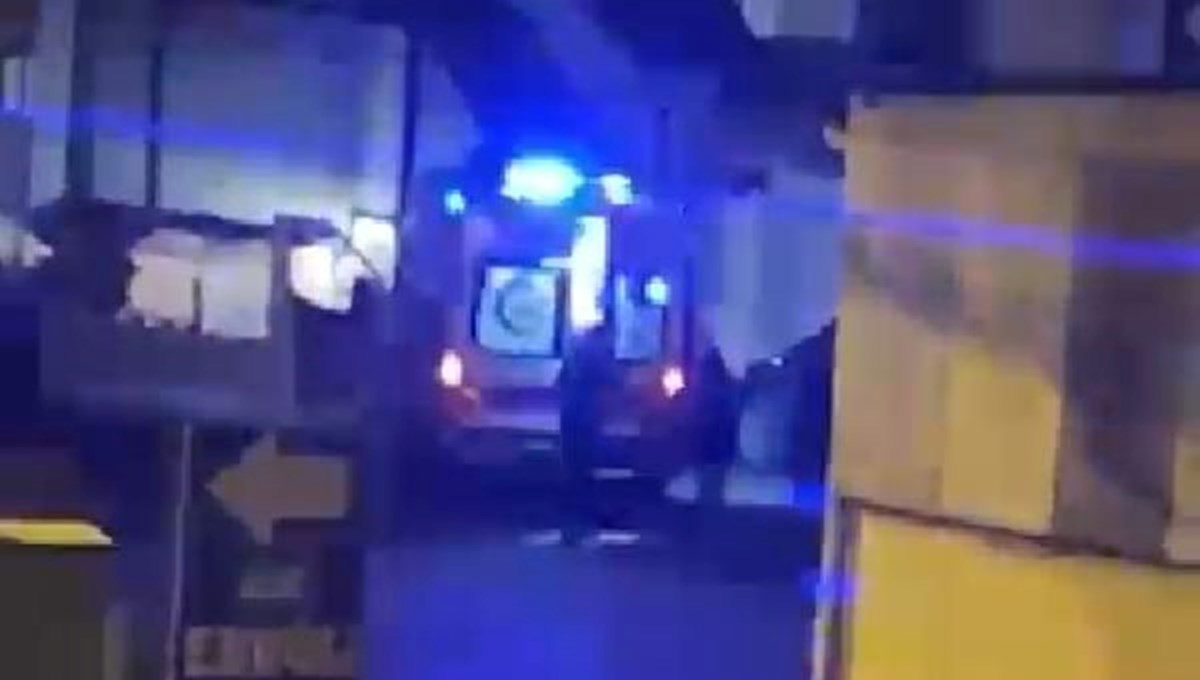 14 ve 17 yaşındaki çocuklar birbirlerini bıçakladı 14 ve 17 yaşındaki çocuklar birbirlerini bıçakladı