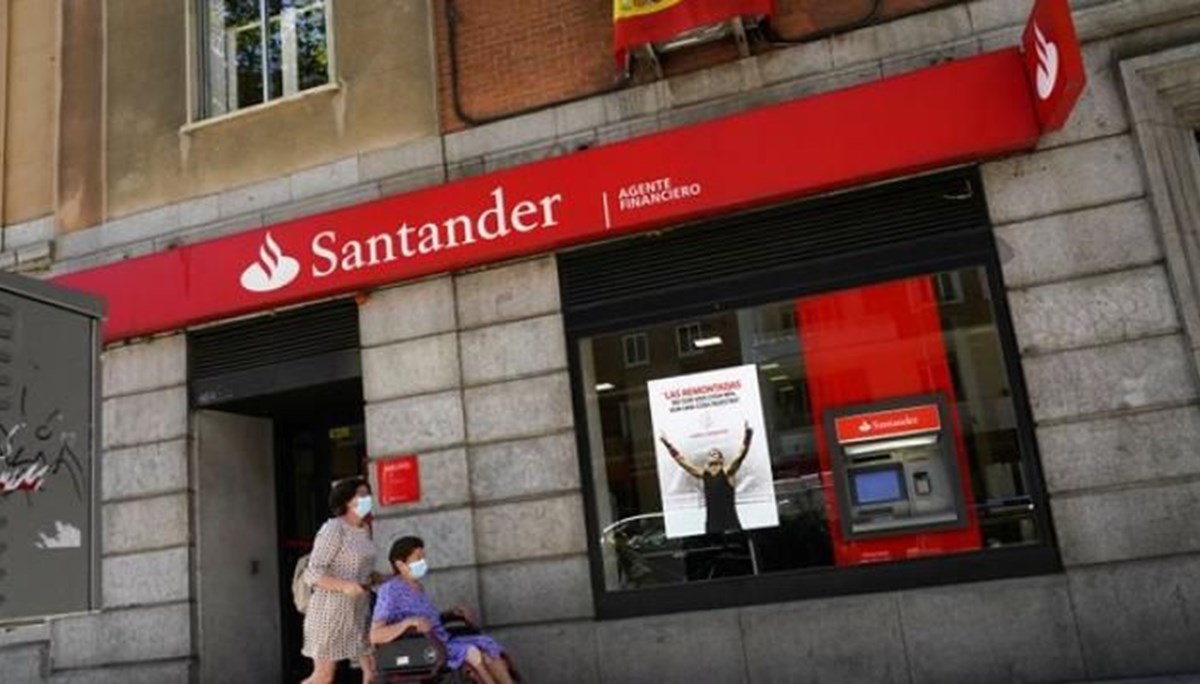 İspanyol Santander, 3 bin 572 çalışanını işten çıkaracak