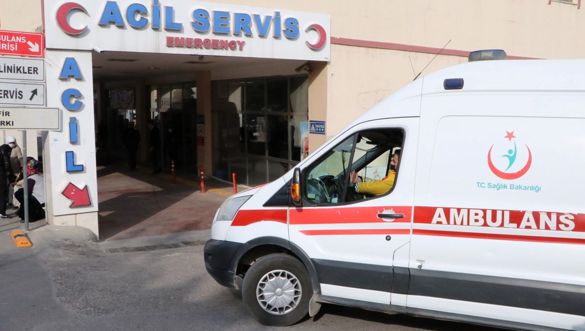 Şanlıurfa'da silahlı kavga: 1 ölü, 2 yaralı Şanlıurfa'da silahlı kavga: 1 ölü, 2 yaralı