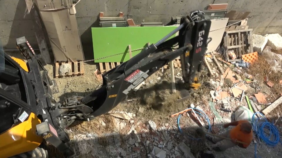 Villa bahçesindeki ceset soruşturmasında 3 şüpheli tutuklandı: Amcadan teşekkür mesajı - 1