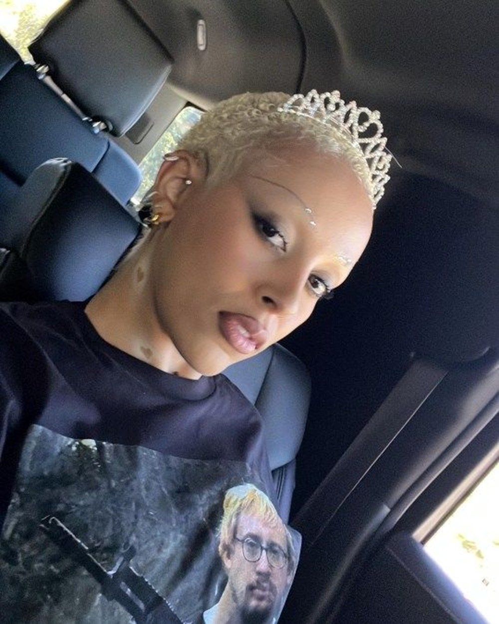Doja Cat'e neo-Nazi tepkisi - 3