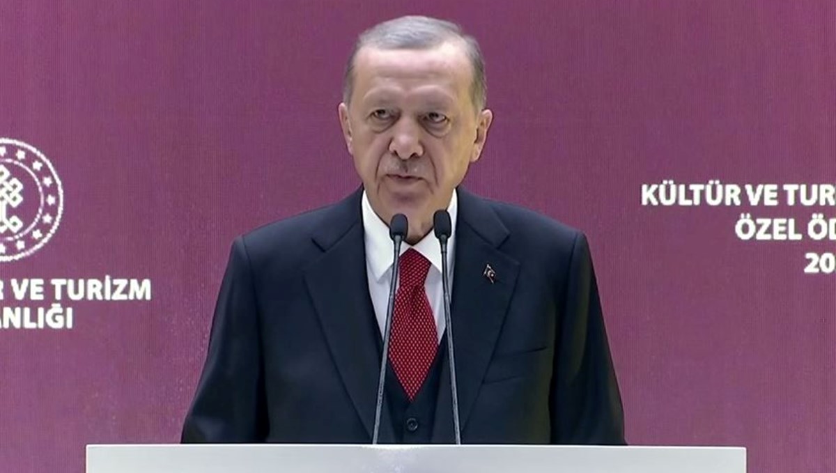Cumhurbaşkanı Erdoğan: Sanatı kalıplara hapseden ideolojileri kabul etmiyoruz